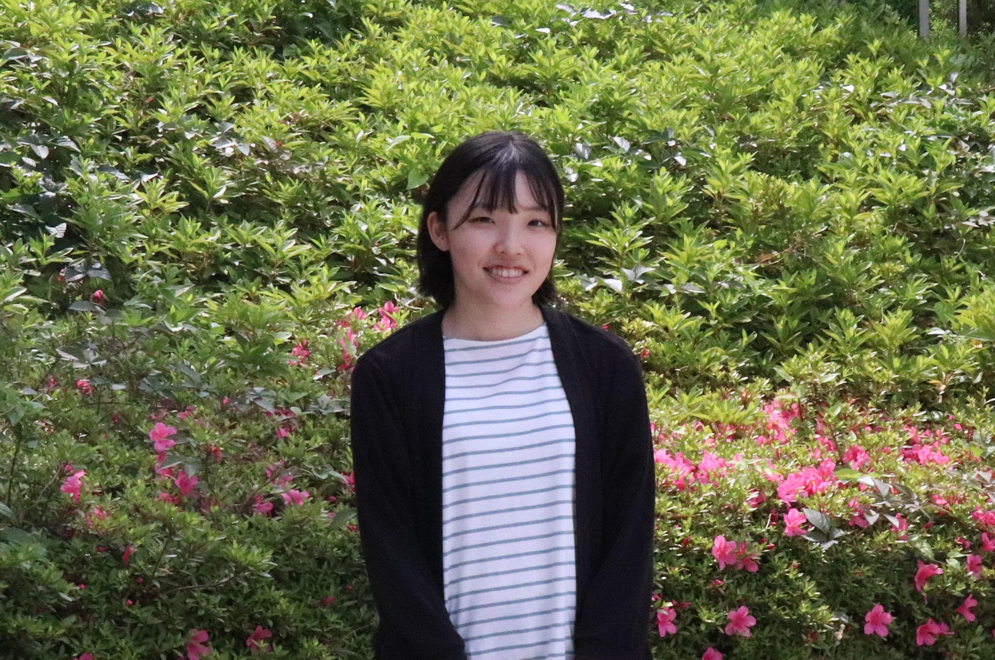 湘北短期大学で学ぶ学生の写真