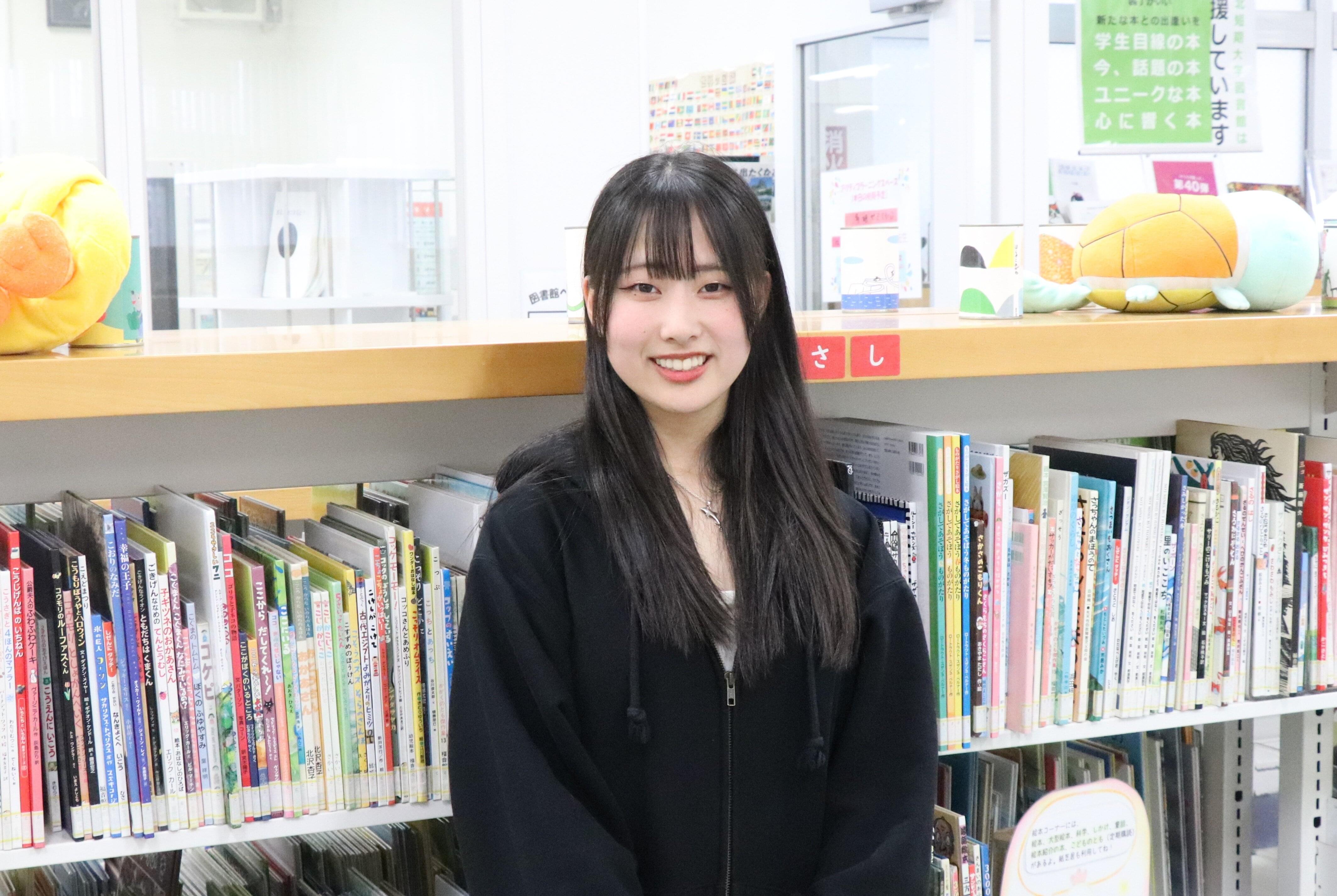 湘北短期大学で学ぶ学生の写真