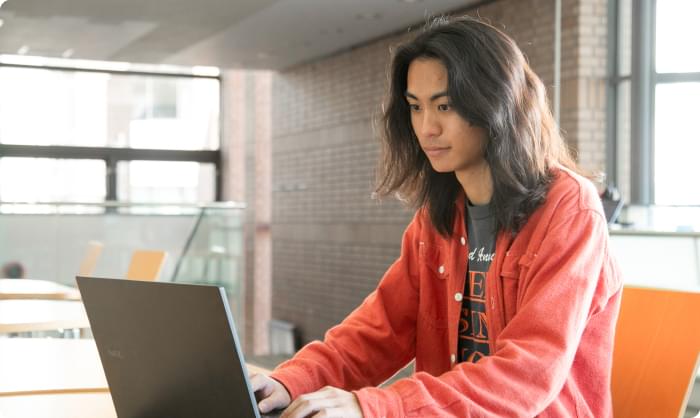 湘北を選んだ理由について語るショップマネジメントコースの学生