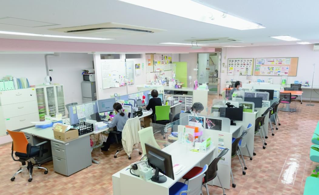 キャリアサポート課