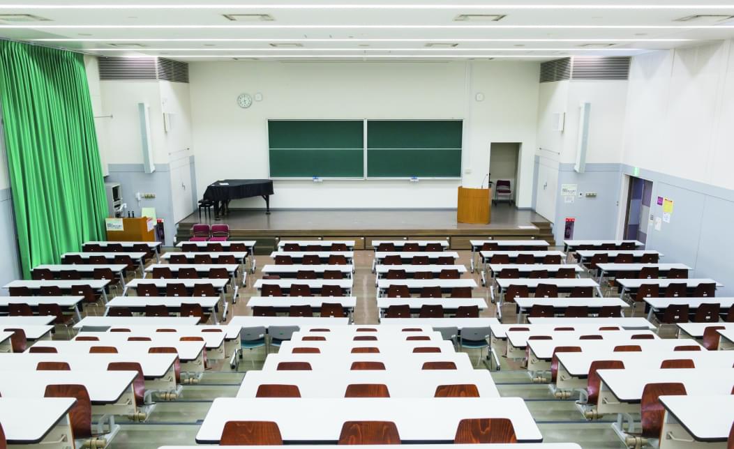 大教室（611教室）