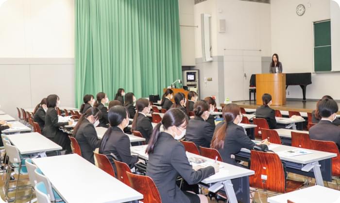 【1年次3月】学内合同企業説明会