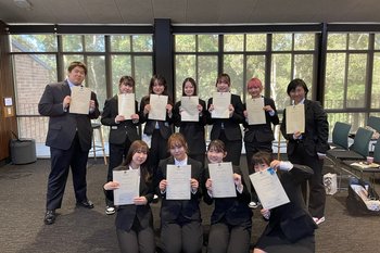 https://www.shohoku.ac.jp/total/assets_c/2023/11/b80a73df53820a051779f6a20066552c50aba641-thumb-350xauto-18883.jpg