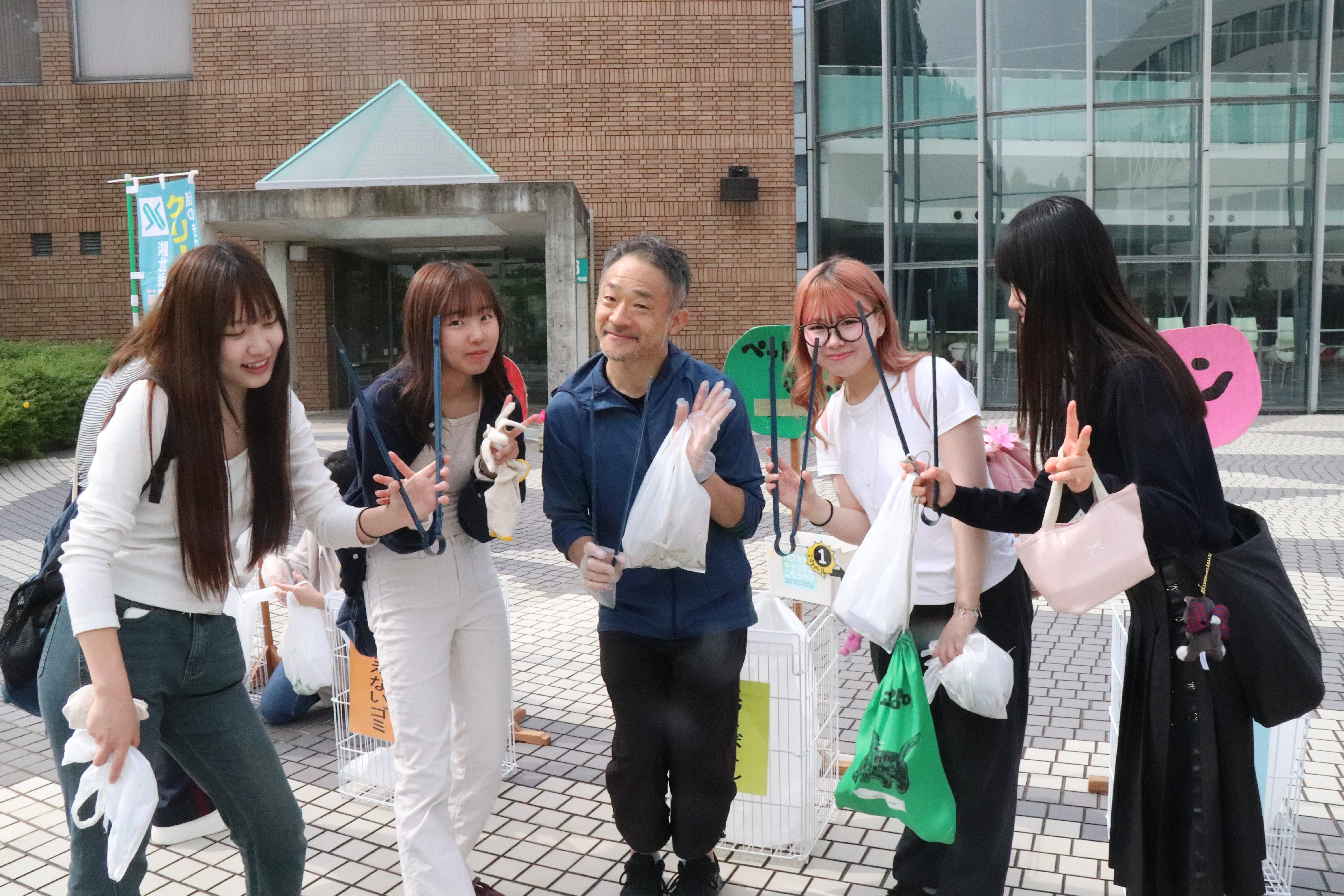 https://www.shohoku.ac.jp/total/images/b9ecb0f3219db7fa865f4b1e20fda70a0a4b16ea.JPG